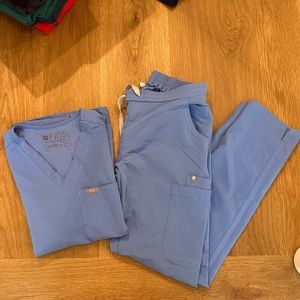 XS Ceil Blue Figs Scrub Set